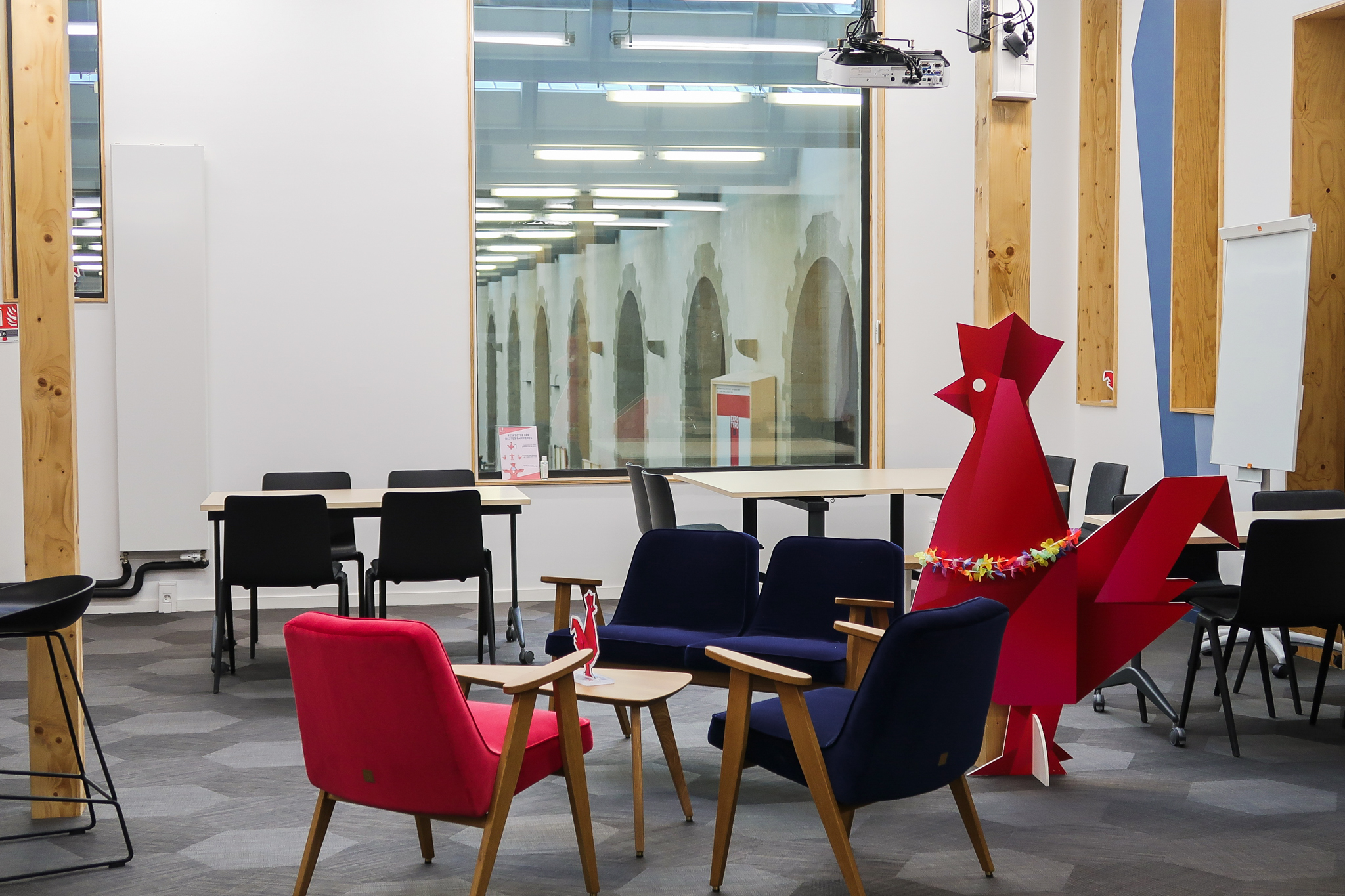 Le Totem la French Tech Brest + aux Capucins Brest Metropole